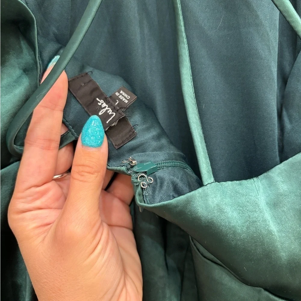 NWOT Lulus Make it Elegant Emerald Green‎ Satin Strappy Maxi Dress